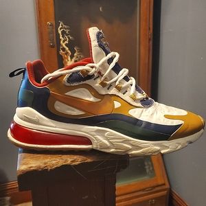 Nike brand tennis shoes